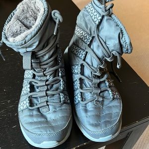 listing-status-banner